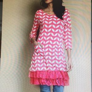 Geo Leaf Lace Ruffle-Hem Pocket Tunic